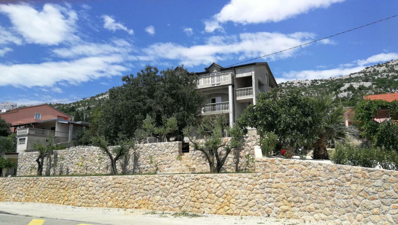 Goga Apartament *